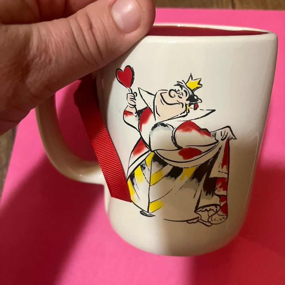 Queen of hearts coffee mug